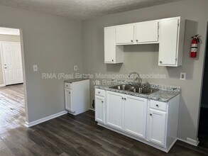 409 E Central Ave in Griffin, GA - Building Photo - Building Photo