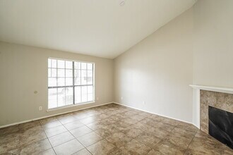 6958 Sandybrook Dr in Fort Worth, TX - Building Photo - Building Photo