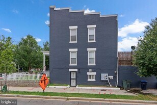 141 Uhland Terrace NE in Washington, DC - Building Photo