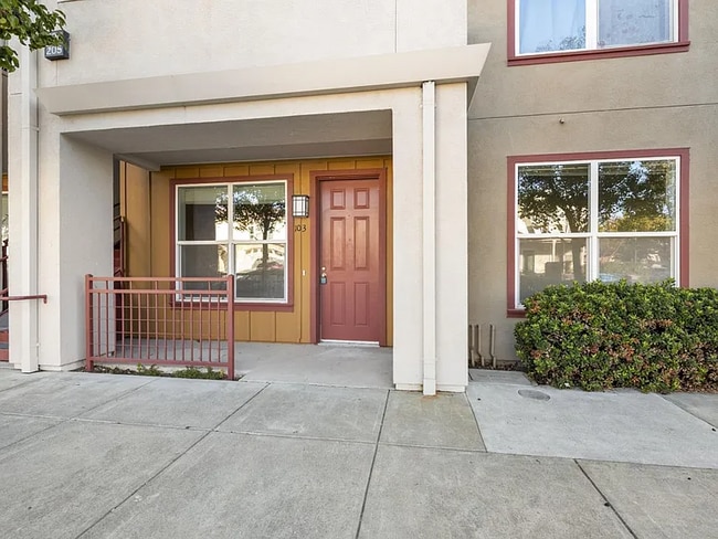 950 Campoy St, Unit Unit 103 in Santa Rosa, CA - Building Photo - Building Photo