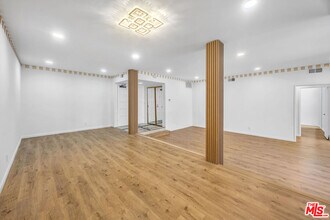 14144 Dickens St in Los Angeles, CA - Building Photo - Building Photo