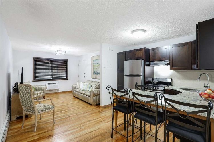 74 69th St-Unit -9B in Guttenberg, NJ - Building Photo