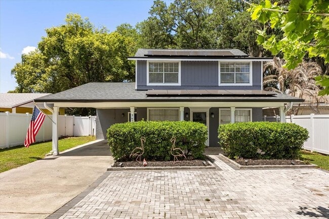 property at 742 N Westmoreland Dr