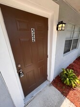 520 46th St in West Palm Beach, FL - Building Photo - Building Photo