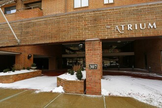 The Atrium in Pittsburgh, PA - Foto de edificio - Building Photo