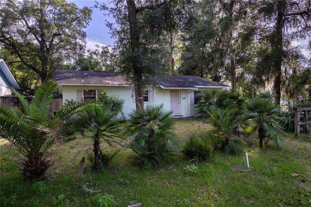 1249 NW 33rd Pl in Gainesville, FL - Building Photo