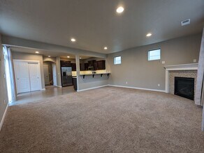 3036 Guadalupe Way in Eugene, OR - Building Photo - Building Photo