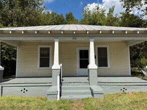 706 Nashville Rd in Rocky Mount, NC - Building Photo - Building Photo