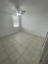 10500 SW 108th Ave in Miami, FL - Building Photo - Building Photo