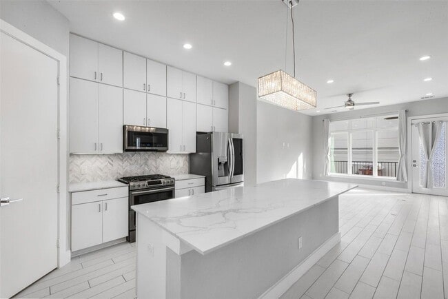 property at 6106 Clarkson Ln