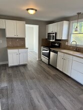 9316 Archway Rd in Richmond, VA - Foto de edificio - Building Photo