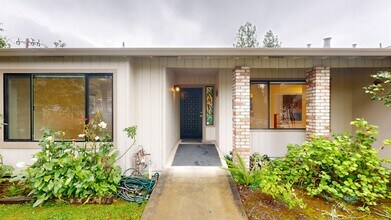 5302 Badger Rd in Santa Rosa, CA - Building Photo - Building Photo