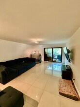 22465 SW 61st Way in Boca Raton, FL - Foto de edificio - Building Photo