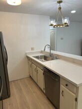 434 S Lincoln Way, Unit #1 in Galt, CA - Foto de edificio - Building Photo