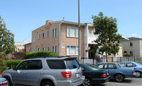 1536-38 Locust Ave in Long Beach, CA - Building Photo - Building Photo