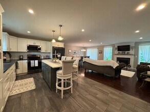 669 Watervliet Shaker Rd in Latham, NY - Building Photo - Building Photo