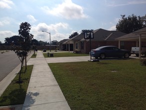 Garden Park in Breaux Bridge, LA - Building Photo - Building Photo