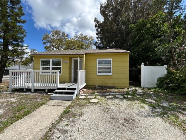 1701 13th St W in Bradenton, FL - Building Photo - Building Photo