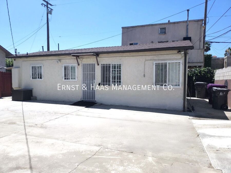 337 E 17th St in Long Beach, CA - Building Photo