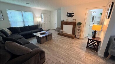 250 Mill Creek Pl in Roswell, GA - Building Photo - Building Photo