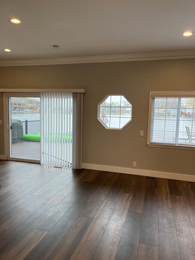 3165 Kenrick St Rentals in Keego Harbor, MI