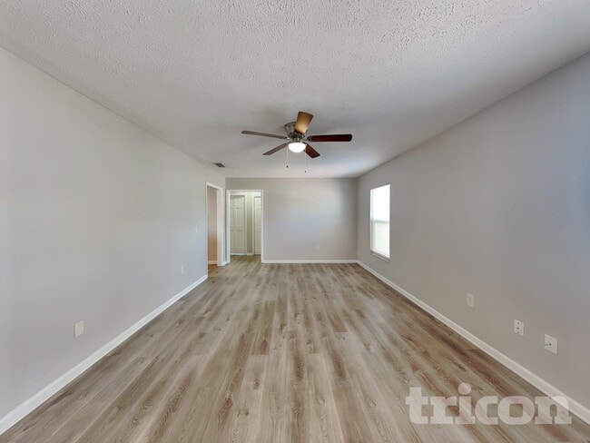 604 Barkfield Loop in Brandon, FL - Foto de edificio - Building Photo