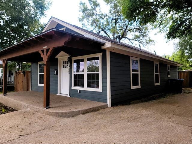 property at 5233 Wellesley Ave