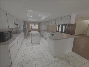 6670 W Candier Ct in Dunnellon, FL - Foto de edificio - Building Photo