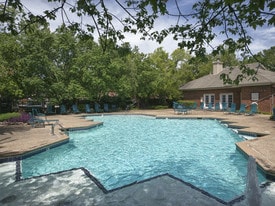 MONTICELLO in Memphis, TN - Building Photo