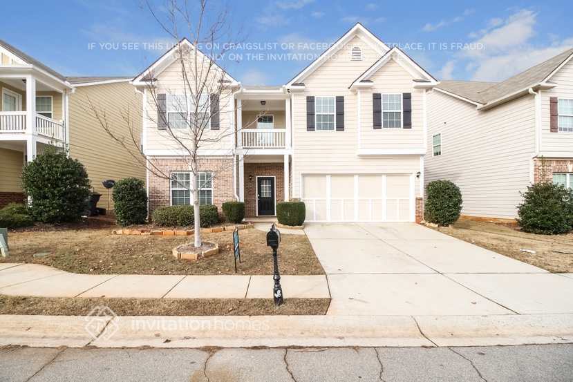 5182 Catrina Way in Buford, GA - Building Photo