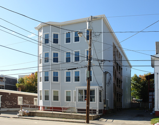 141 Pierce St in Lewiston, ME - Building Photo - Building Photo