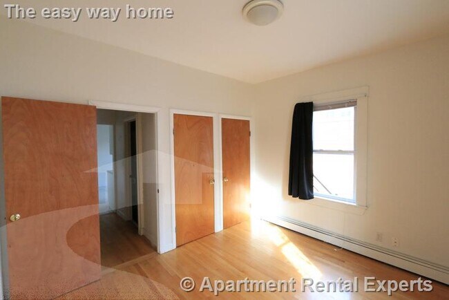 60 1/2 Sacramento St, Unit #1 in Cambridge, MA - Building Photo - Building Photo