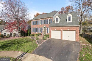 43312 Hagen Ct in Chantilly, VA - Building Photo