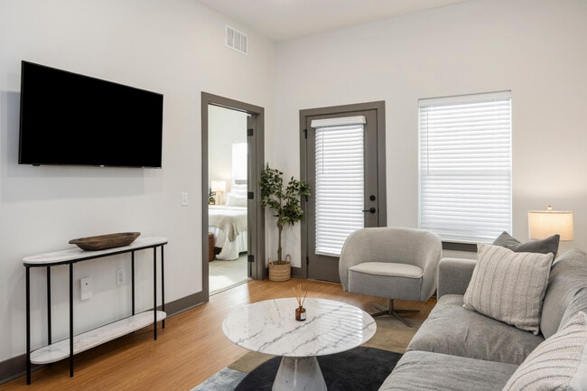 Aria Apartments in Olathe, KS - Foto de edificio - Building Photo