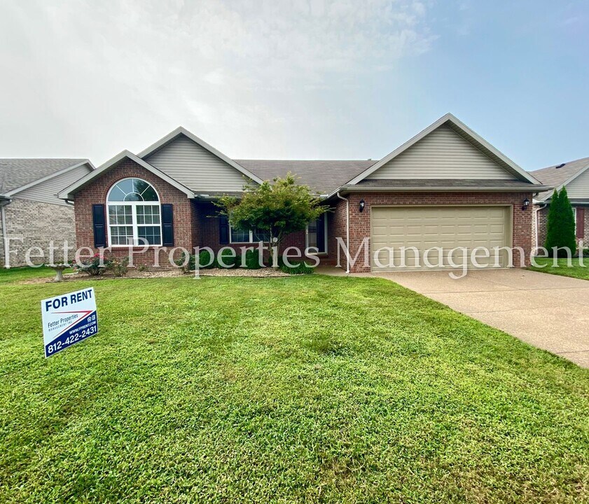 10555 Titan Dr in Newburgh, IN - Building Photo