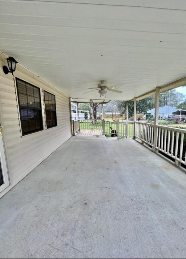 206 Goff Dr in Ozark, AL - Building Photo - Building Photo