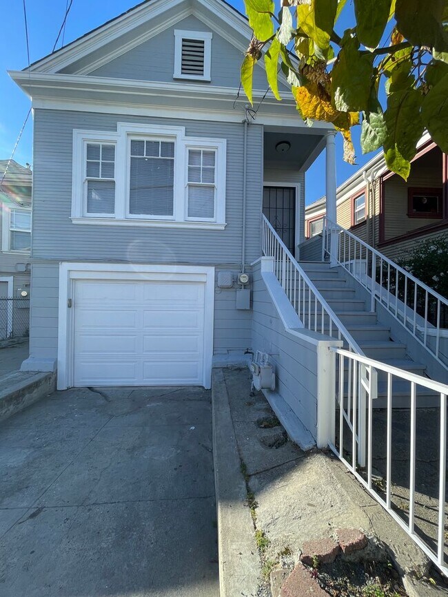 1623 25th Ave in Oakland, CA - Building Photo - Building Photo