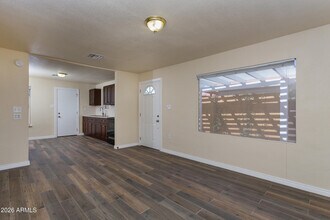 1646 E Indianola Ave in Phoenix, AZ - Building Photo - Building Photo