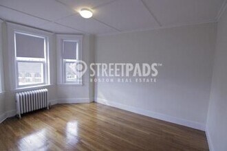 1179 Boylston St in Boston, MA - Building Photo - Building Photo