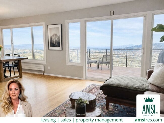 property at 372 Cresta Vista Dr