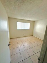 932 W Kalmia Dr in West Palm Beach, FL - Building Photo - Building Photo