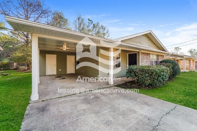 814 Harvey St in Pearl, MS - Foto de edificio - Building Photo