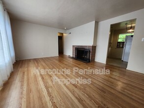 2409 Veldee Ave in Bremerton, WA - Building Photo - Building Photo