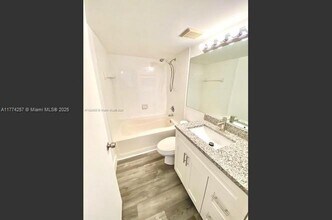 2081 Renaissance Blvd in Miramar, FL - Building Photo - Building Photo