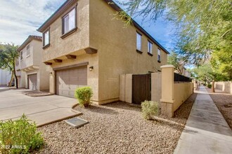 106 E Catclaw St in Gilbert, AZ - Building Photo - Building Photo