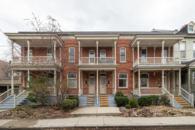 208-214 Daly Av in Ottawa, ON - Building Photo - Building Photo