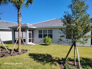 8433 Beagle Ter in Vero Beach, FL - Building Photo - Building Photo