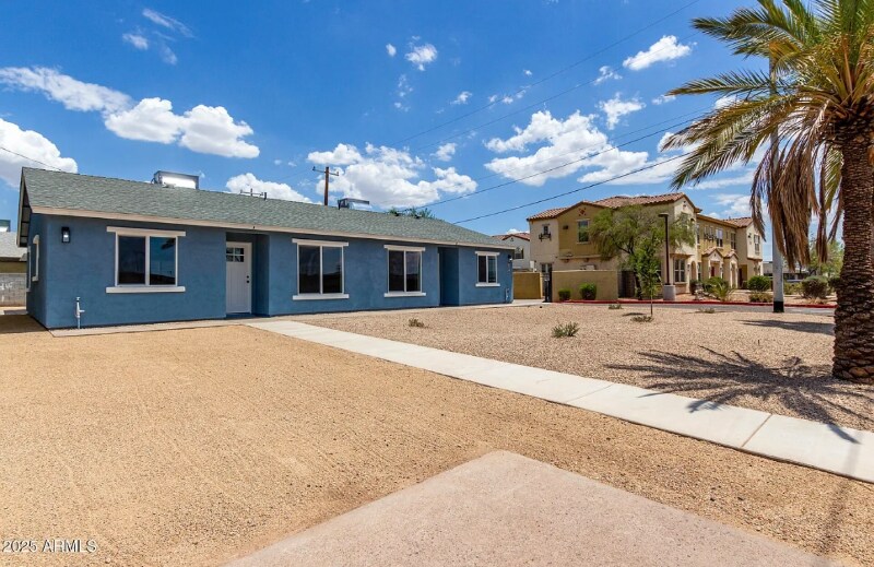 1009 S 17th Ave in Phoenix, AZ - Foto de edificio