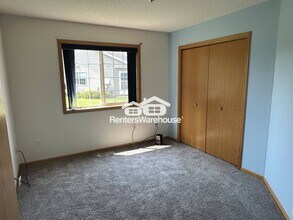 2163 Cleveland Way S in Cambridge, MN - Building Photo - Building Photo