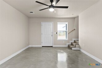 803 White Meadow Ln in Harker Heights, TX - Building Photo - Building Photo